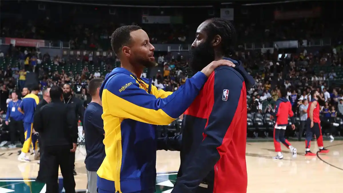NBA压哨绝杀之王排名_詹姆斯杜兰特库里无缘科比第三_nba谁的绝杀次数最多
