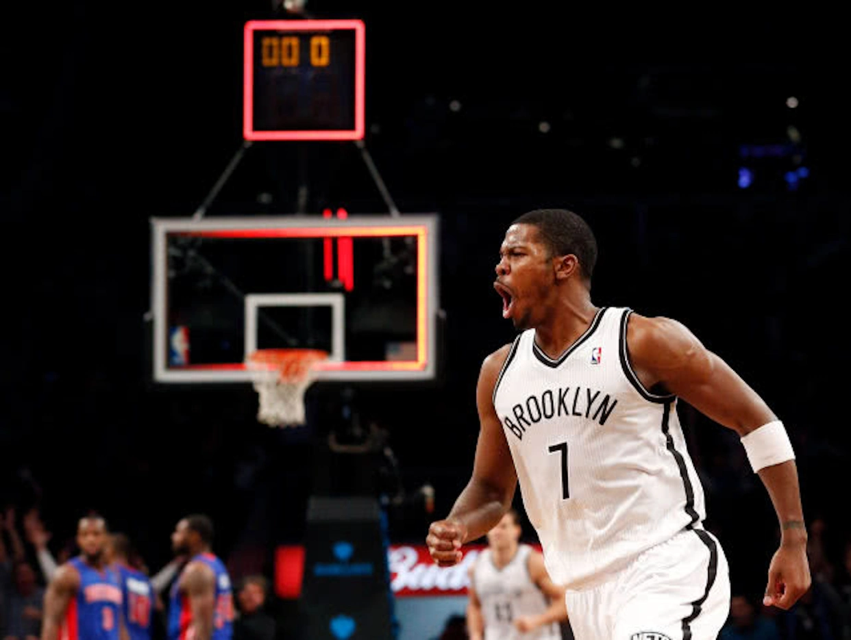nba谁的绝杀次数最多_迈克尔乔丹压哨绝杀记录_NBA压哨绝杀次数排名