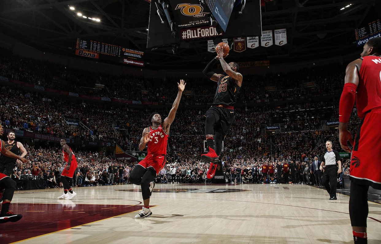 NBA压哨绝杀次数排名_nba谁的绝杀次数最多_迈克尔乔丹压哨绝杀记录