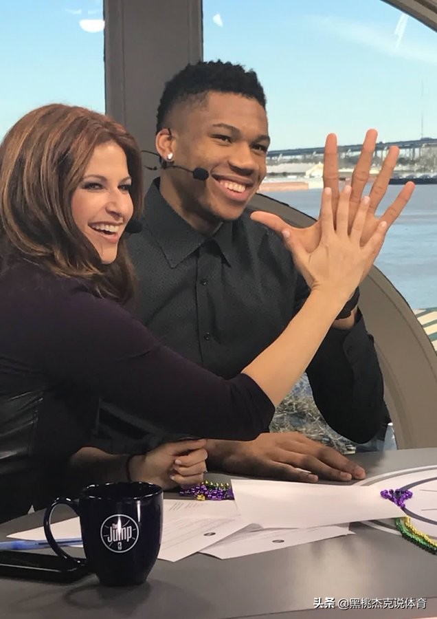 :NBA球员手掌大小_杜兰特手掌尺寸_nba球员大小