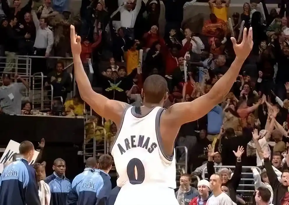 nba谁的绝杀次数最多_历史最多压哨绝杀球员_NBA压哨绝杀球员