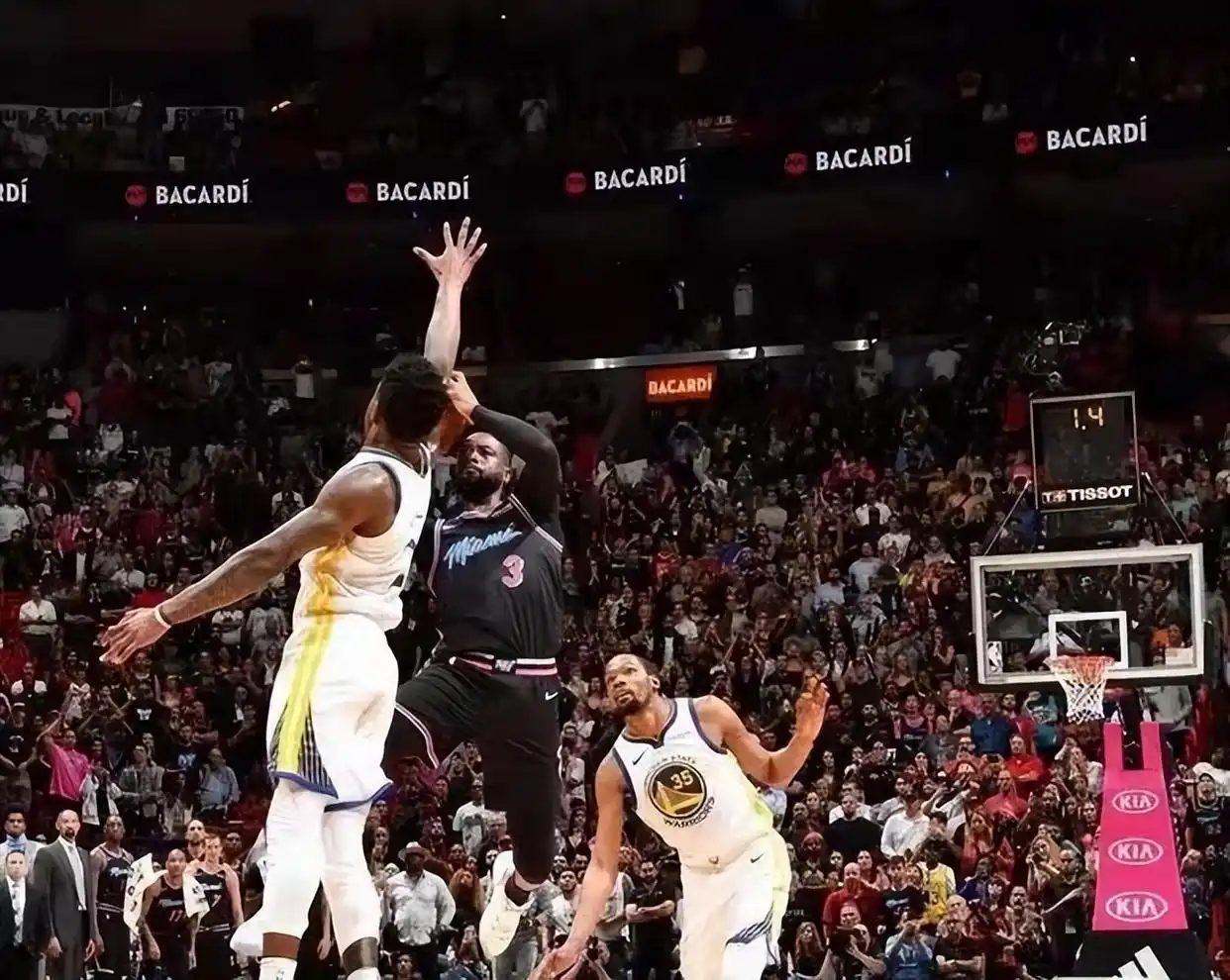 NBA压哨绝杀球员_历史最多压哨绝杀球员_nba谁的绝杀次数最多