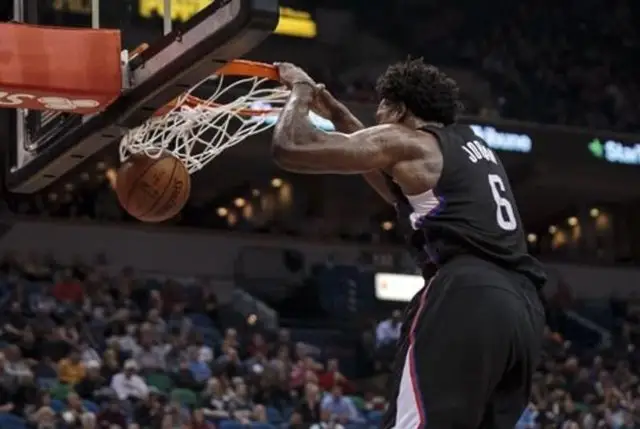 NBA传统中锋现状_NBA现役最强中锋_nba实力最强中锋