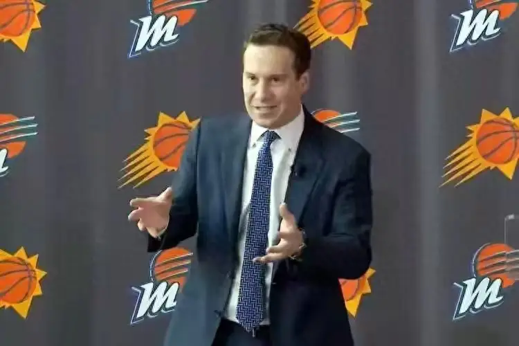 NBA揭秘十位身价百亿球队老板的商业帝国与篮球梦
