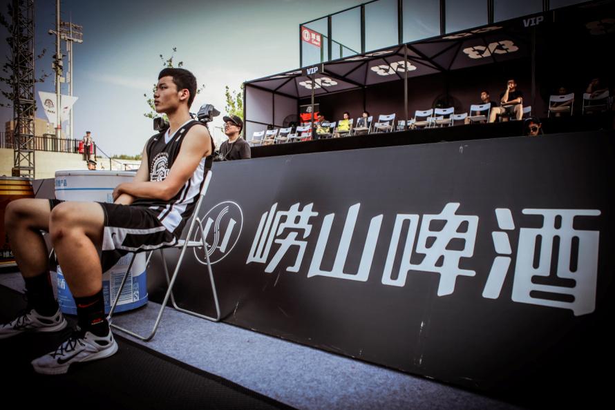 崂山啤酒CBA球星篮球公益行_崂山啤酒FIBA3X3大师赛赞助_崂山啤酒cba