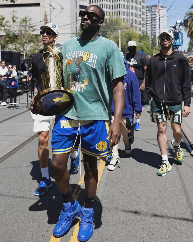 nba球员总冠军次数排名_NBA现役球员两座总冠军球员_勒布朗詹姆斯四座总冠军分析
