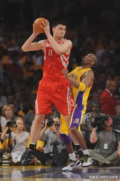 姚明当前薪资_姚明2002年合同对比现在_姚明nba年薪