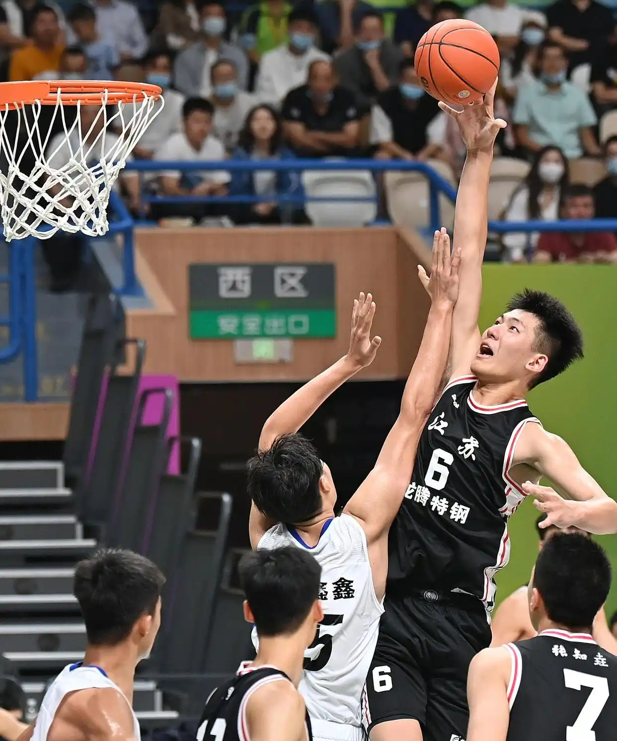 辽宁男篮青年队合同_中国大学生篮球联赛张陈治锋_cba青年队注册