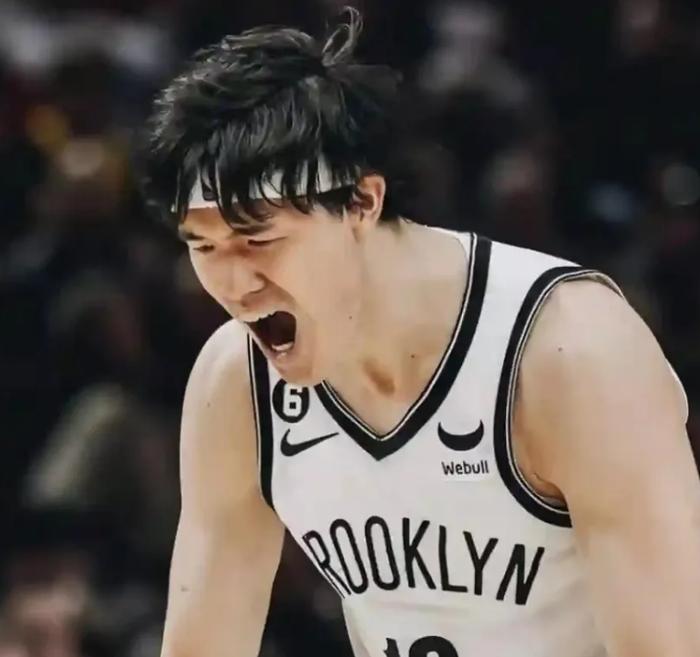 11月21日NBA常规赛渡边雄太末节三分救主性价比超高获杜兰特称赞