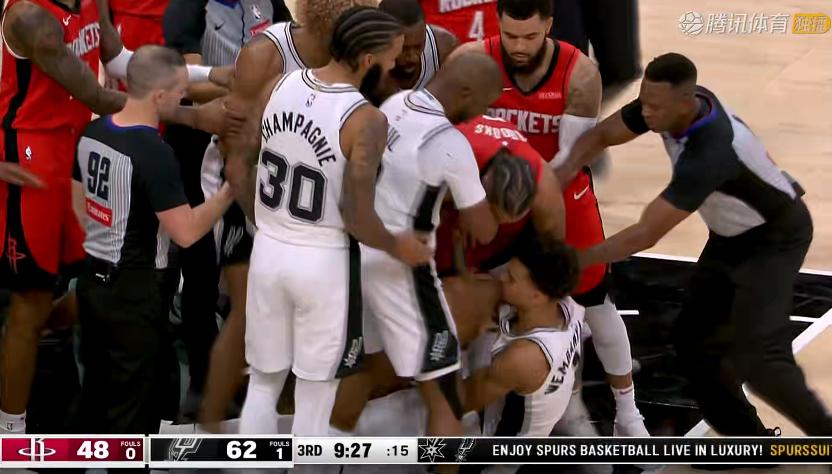 火箭马刺比赛战报分析_NBA常规赛火箭客场挑战马刺_nba火箭对马刺第三场
