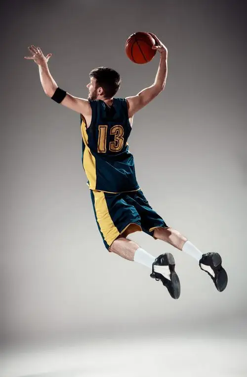 长袜对运动员的影响_nba球星袜子_篮球运动员袜子选择