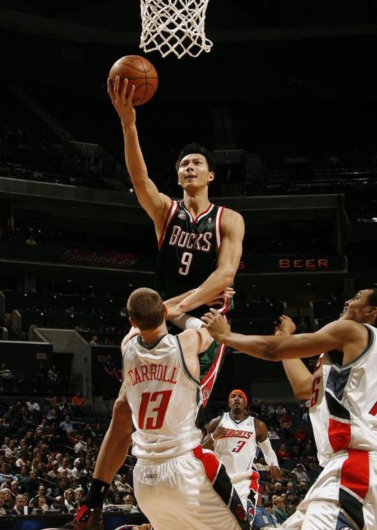 易建联NBA生涯经典比赛_易建联NBA生涯最高得分比赛_易建联nba最高分