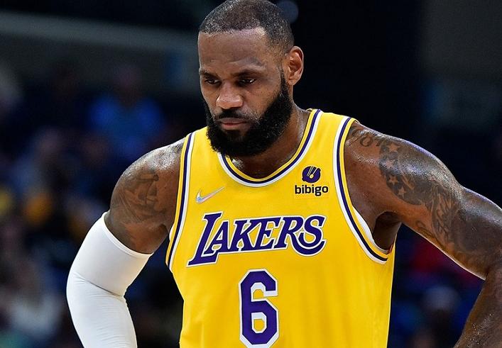 NBA历史得分王贾巴尔超越  _nba历史个人得分_  老詹常规赛得分历史第二  