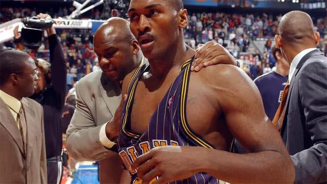 NBA历史上打球最脏的球星_鲍文打球最脏_nba打球最脏的
