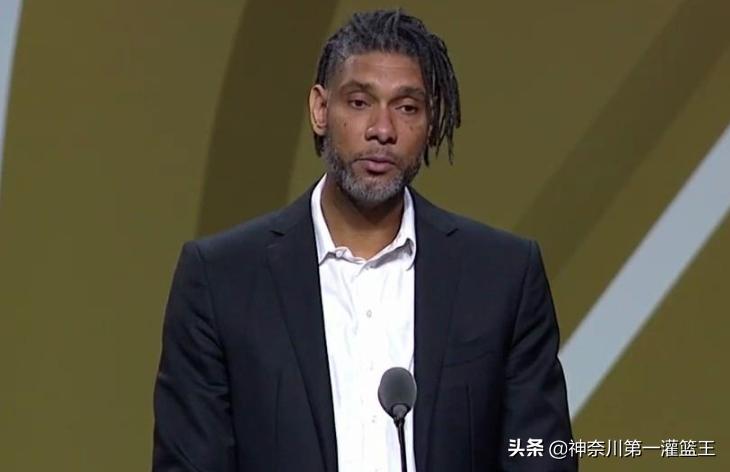 nba 邓肯_:NBA历史上最伟大的大前锋之一 邓肯 马刺 波波维奇