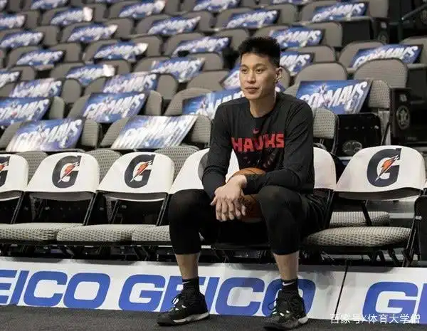 林书豪nba工资_林书豪CBA加盟北京首钢_林书豪NBA生涯薪水