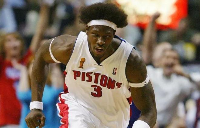 NBA盖帽王名单_NBA历史单场10盖帽球员_nba历史盖帽排行榜