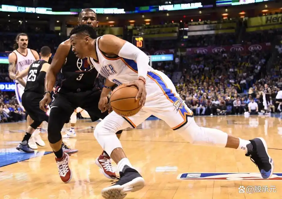NBA现役球员季后赛两双排行榜_勒布朗詹姆斯季后赛两双次数_nba两双排行榜