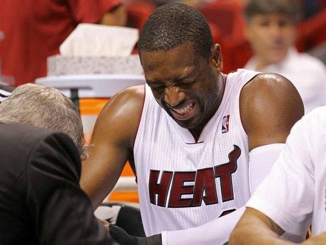 NBA球员半月板撕裂_nba没有半月板_NBA球星半月板损伤案例