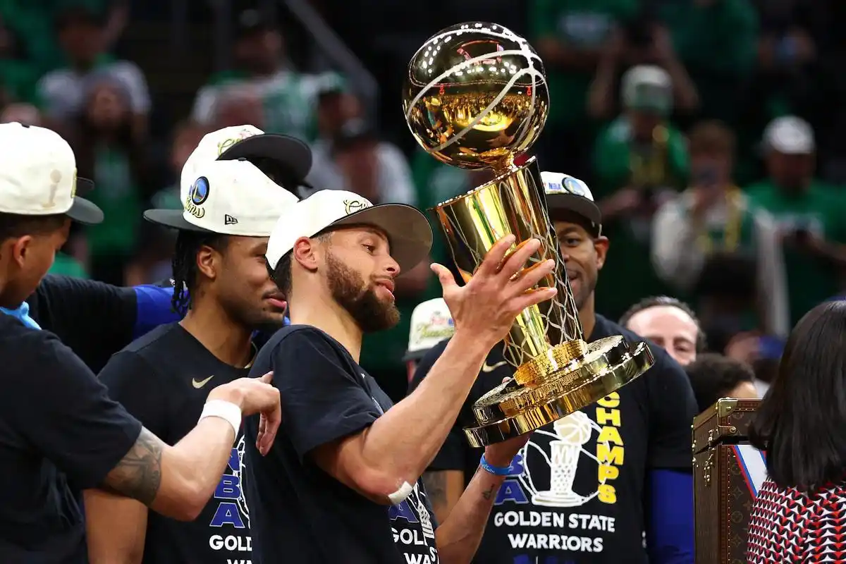 NBA总决赛MVP历史时刻_nba总决赛十佳_十大总决赛MVP球员盘点