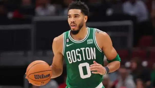 NBA新赛季小前锋排名揭晓詹姆斯杜兰特屈居其后乔治伦纳德实力几何