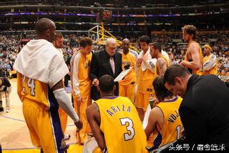 NBA球迷心声解说要客观还有这些英文原声解说专业词汇干货