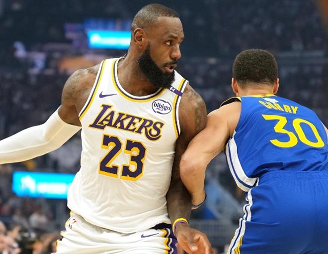 NBA圣诞大战 勇士vs湖人 库里绝杀_nba库里绝杀