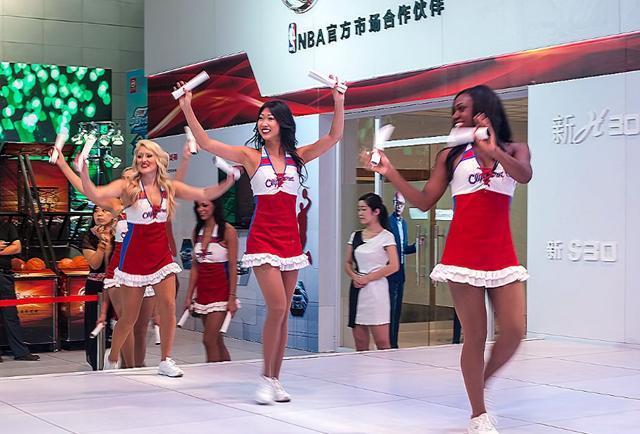 nba拉拉队_NBA啦啦队工作强度_NBA啦啦队门槛要求