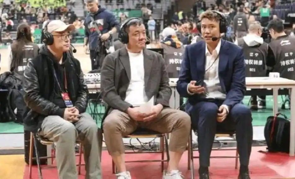 贺天举篮球生涯转型游戏主播解说员_贺天举nba视频_从NBA希望到CBA边缘的贺天举