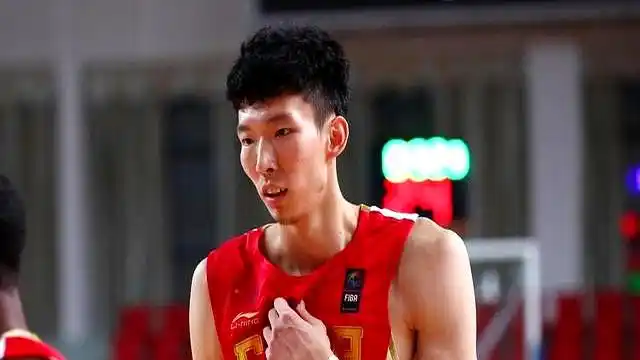 周琦留洋经历分析_周琦回国选择_周琦参加nba