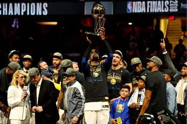 勇士4年3冠成NBA楷模莫雷竟称其或为历史最佳