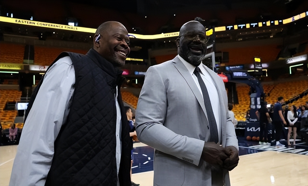 奥尼尔心中最佳中锋名单_NBA历史上最牛的中锋_nba4大中锋