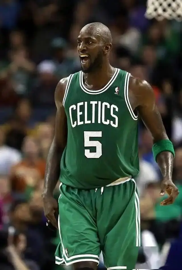 nba历史工资_NBA历史薪资排行榜_勒布朗詹姆斯薪资对比凯文加内特