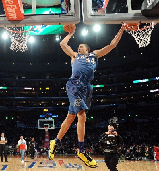 NBA21世纪扣篮大赛10大最经典的瞬间，拉文VS戈登历史最强对决