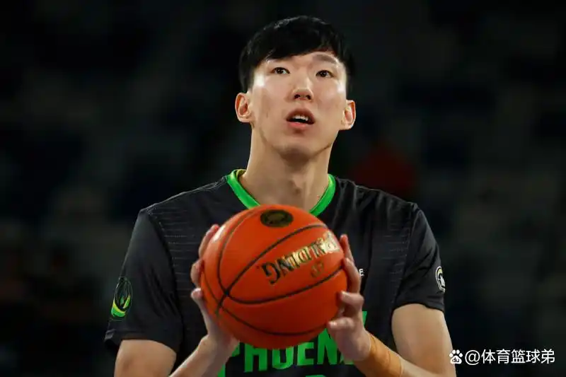 澳洲NBL联赛欲再签周琦他能否续写辉煌新归宿在哪