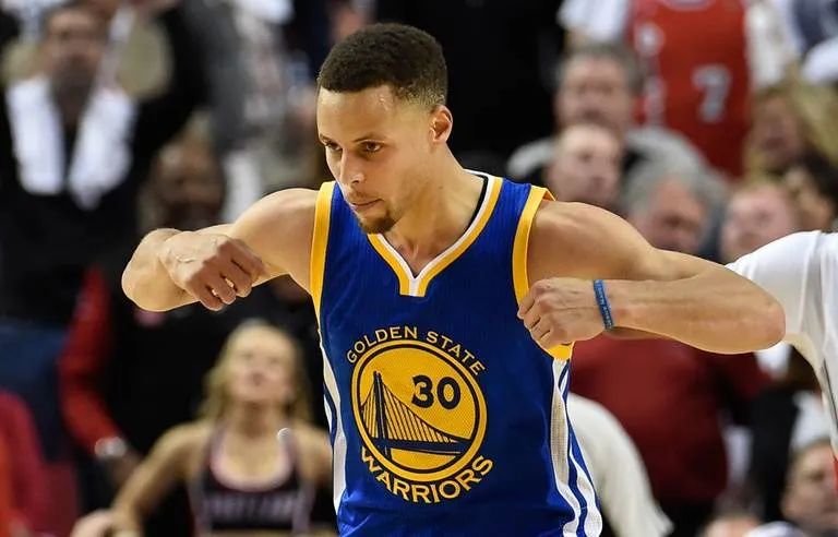 nba三分距离_库里对三分球的影响_NBA三分球历史