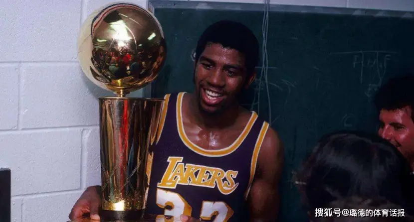 nba历届fmvp_nba历史fmvp排行榜_迈克尔乔丹fmvp次数