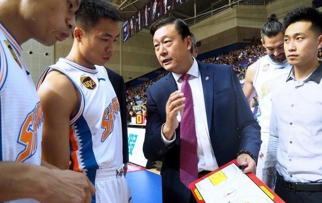 唐子豪曾被誉下一个林书豪这赛季在李秋平帮助下找准定位