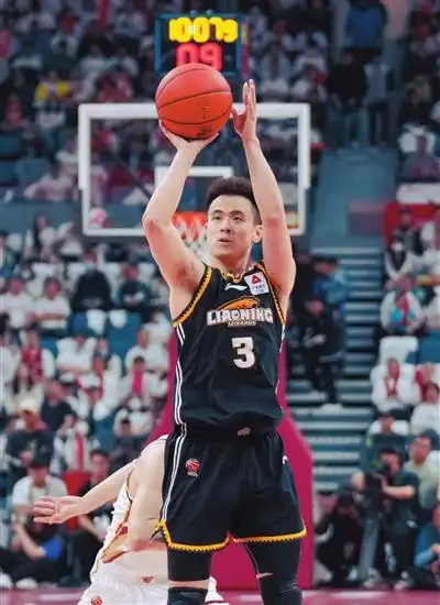 昨晚CBA总决赛首回合辽宁男篮胜浙江男篮赵继伟表现出色