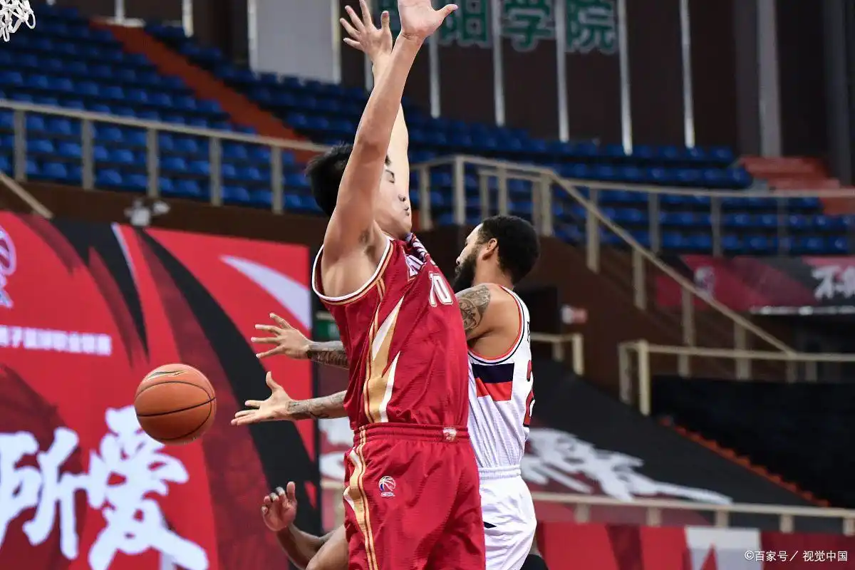 周琦NBA夏季联赛表现_周琦参加nba_周琦火箭队夏季联赛数据