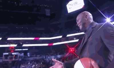 nba全明星赛经典_NBA全明星赛精彩瞬间_詹韦连线经典重现