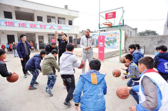 NBA中国市场策略_:NBA全球营销案例_了解nba