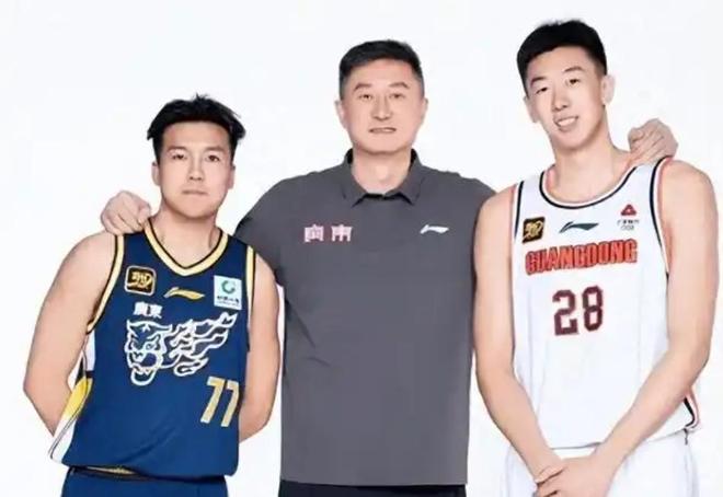 广东男篮休赛期球员续约情况_cba2014-2015_任骏飞退役黄荣奇未获续约原因