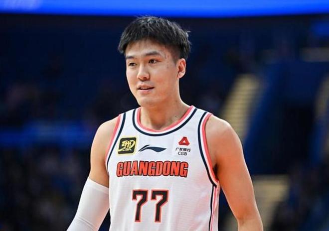 cba2014-2015_广东男篮休赛期球员续约情况_任骏飞退役黄荣奇未获续约原因