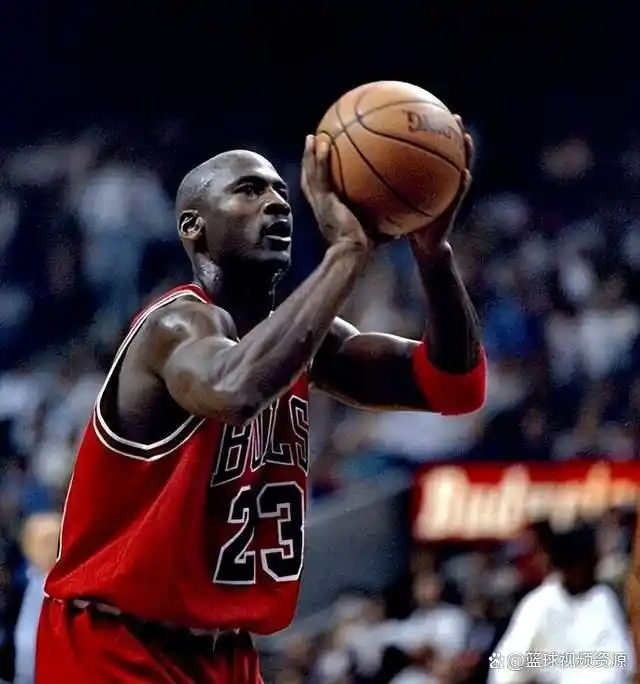 历史最佳MVP球员盘点_nba最佳mvp_NBA十大毋庸置疑的MVP