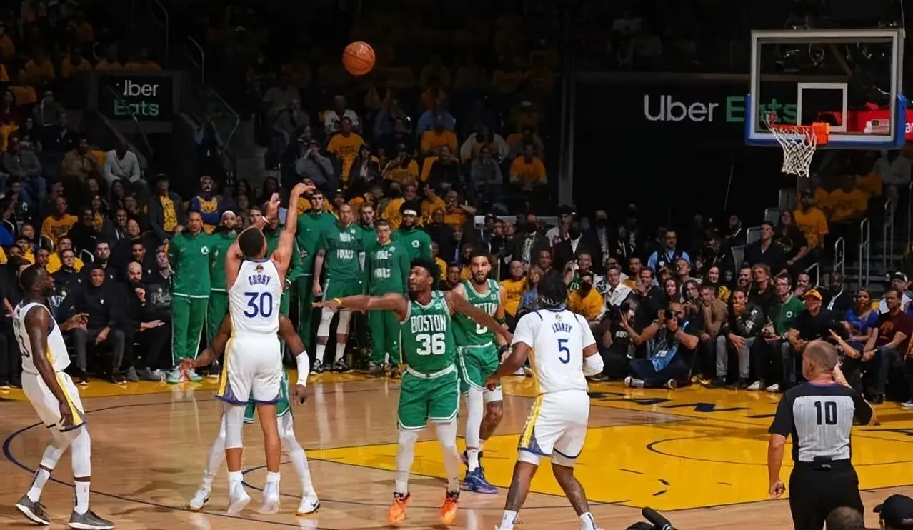 篮球圈热议科比跟腱断裂后为何NBA跟腱撕裂频发