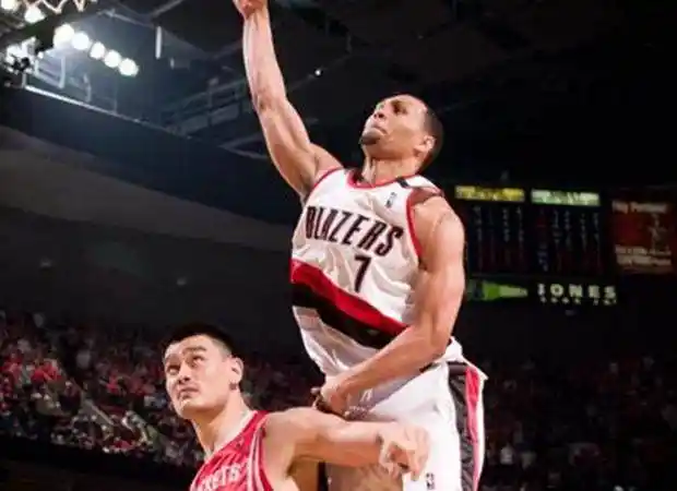 7号球衣历史球星阵容_7号nba球衣_NBA7号球衣球星