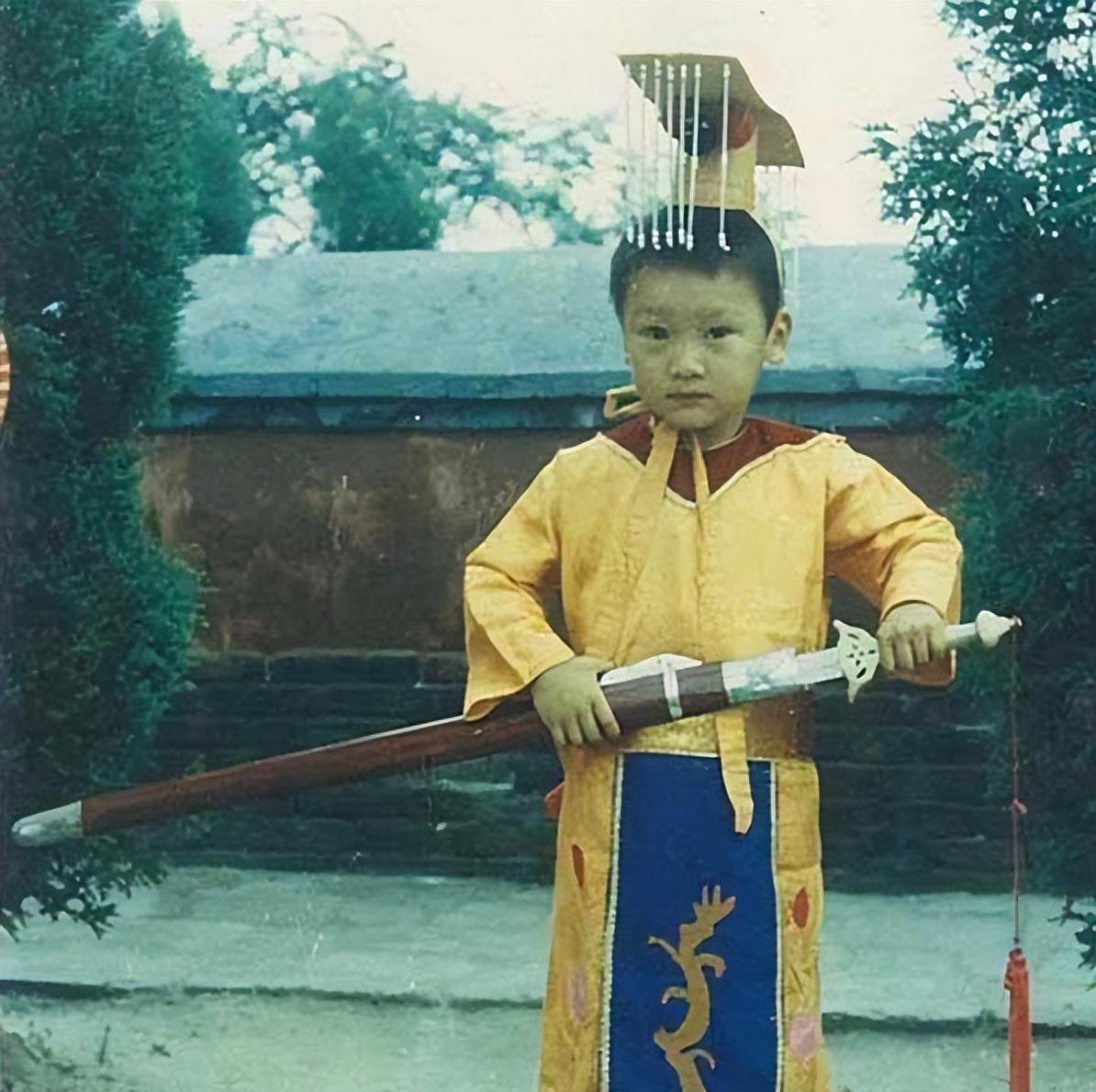 孙悦NBA生涯_孙悦篮球成就_孙悦在nba打球