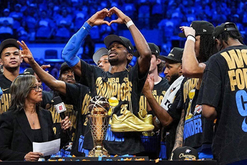 CBA夺冠奖金1个亿_NBA夺冠奖金多少_nba的奖金