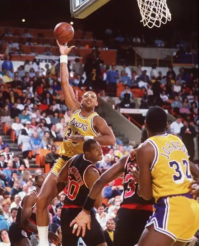 詹姆斯乔丹历史地位争议_NBA球员历史地位_:NBA球星历史地位排行榜